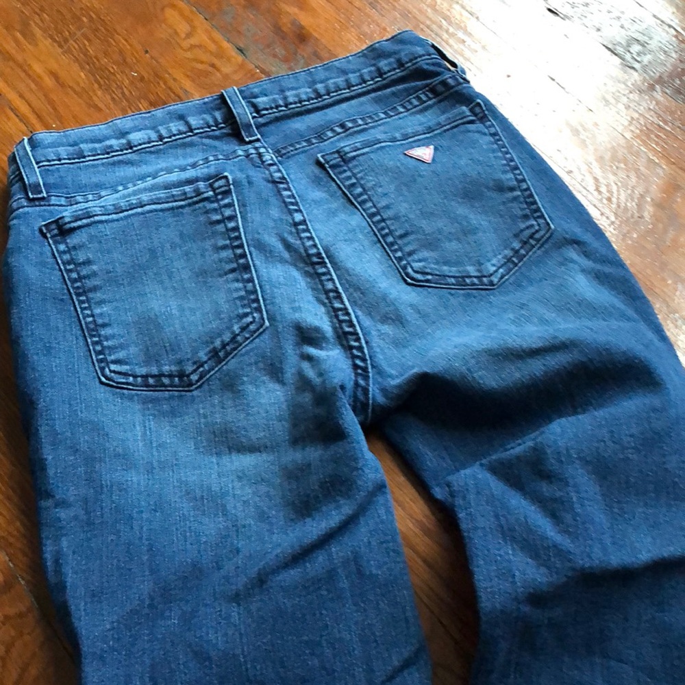 Guess - Picture 2 of 2